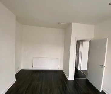 Flat 2, 25 Ely Road, Cardiff CF5 2JF - Photo 1