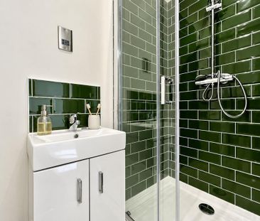 4 bedroom terraced house to rent - Photo 6