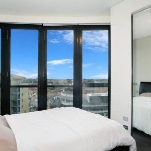 TWO BED IN THE HEART OF CBD - Photo 2