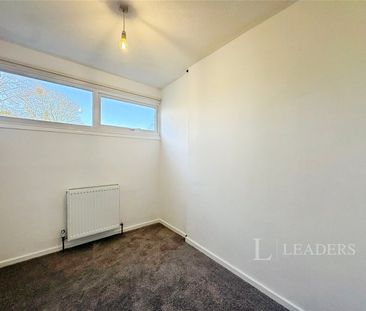 house to rent Pembridge Close, Redditch, Worcestershire, B98 - Photo 3