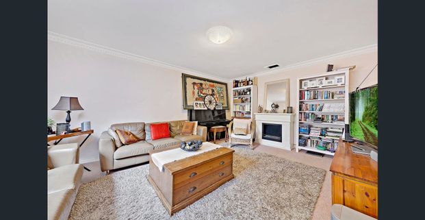 2 Storey house perfect for Family Living - Photo 1