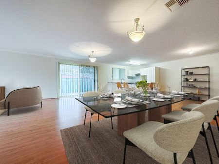 Large-Scale, Five Bedroom, Family Home with Swimming Pool - Photo 4