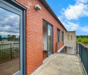 Bivak, 1353AA, Almere - Photo 2