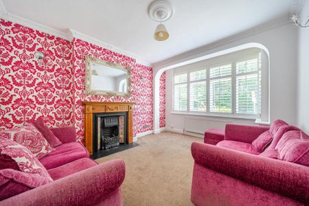 4 bedroom end of terrace house to rent - Photo 3