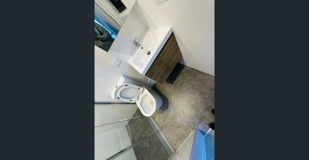 Make Yourself at Home – Affordable Room Near All Essentials - Photo 5