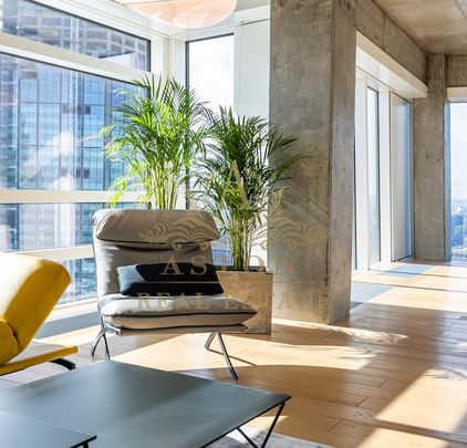 Warszawa, Śródmieście, Złota - Photo 1