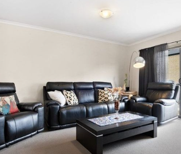 3 bedroom town house in Te Atatu - Photo 4