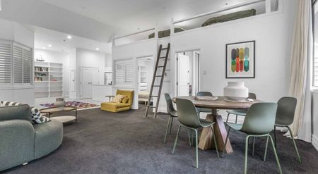 On the Waterfront - Photo 5