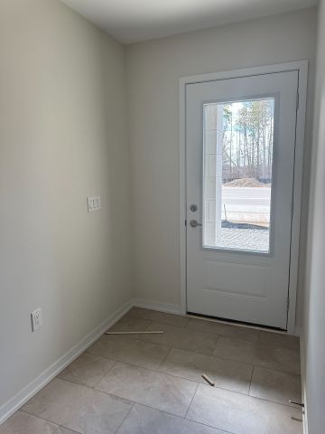 For Lease - 1400 19th Ave Avenue, Richmond Hill, Ontario - Photo 4