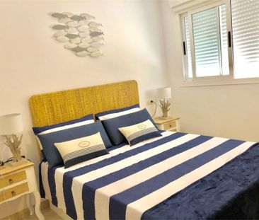 Ático de alquiler en Avenida Jardín, 17, Marina Trebol - Neptuno - Photo 3