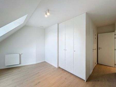 Stijlvol en lichtrijk nieuwbouw dakappartement nabij de Zeedijk en de site van de Heldentoren. - Photo 4