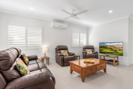 9 Roseberry Parade, Wynnum West. - Photo 4