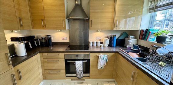 2 bedroom terraced house to rent - Photo 2