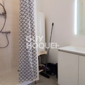 Studio Meublé Rénové en Hypercentre ? Idéal Étudiant ou Jeune Actif ! - Photo 3