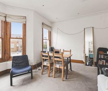 3 bedroom flat to rent - Photo 3