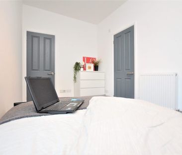 High Street, Gillingham - Photo 2