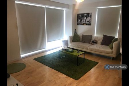 1 bedroom flat to rent - Photo 2