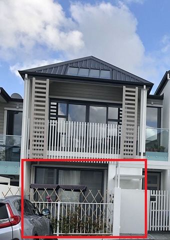 Millwater, 2 Bedroom - Photo 2