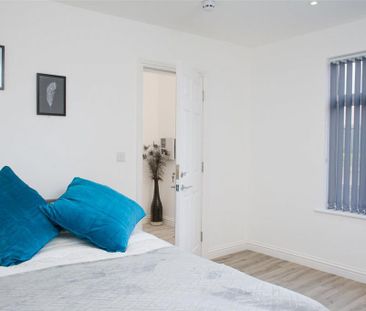 6 bedroom semi-detached house to rent - Photo 4