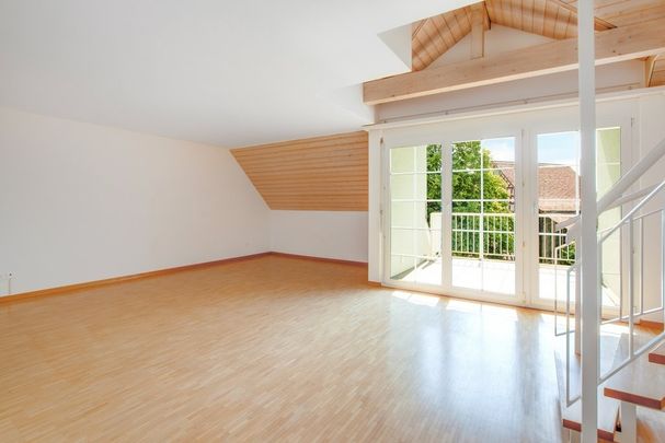 Maisonette-Dachwohnung mit viel Licht und Luft - Photo 1