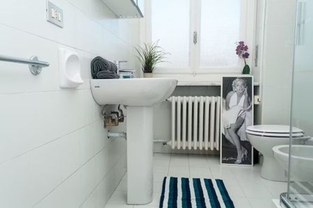 Via Aldo Barbaro, Turin, Piedmont 10143 - Photo 2