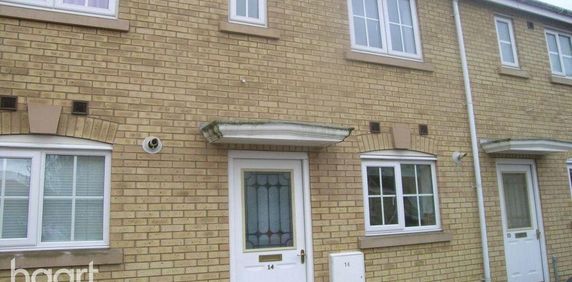 2 bedroom terraced house to rent - Photo 2