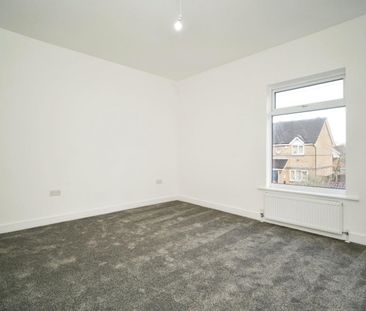 2 bedroom House To Let Total Size: 948 SQ FT - Photo 4