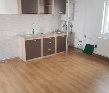Garsonieră semidecomandată, 50 m², Strada Buzești, 63011 București - Fotografie 1