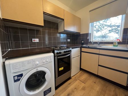 1 bedroom studio to rent - Photo 3