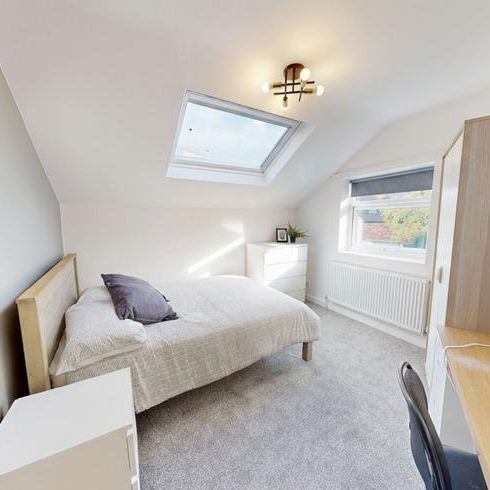 5 bedroom semi-detached house to rent - Photo 1