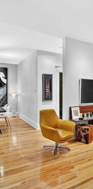 Superbe rez-de-chaussée entièrement meublé au cœur du Mile-End - Photo 1