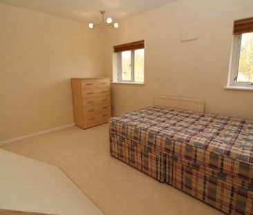 3 bedroom house to rent Latimer Close, Kenilworth, Warwickshire, CV8 - Photo 2