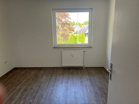 Für Ihre Familie: geräumige 3-Zimmer-Wohnung mit Balkon, frisch saniert - Foto 5