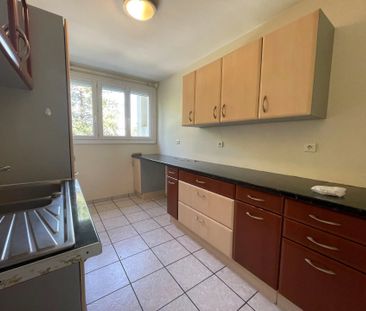Location Appartement 5 pièces 79m² CHOLET 49300 - Photo 4