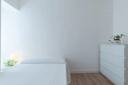 Calle de Talavera, Madrid, Community of Madrid 28016 - Photo 3