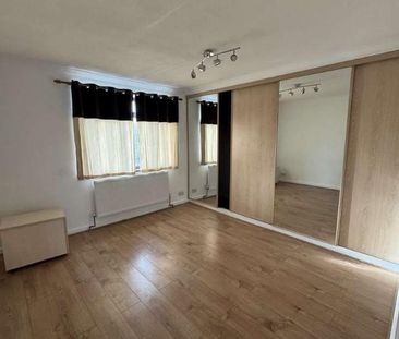 Princes Road, Ilford, IG6 - Photo 3