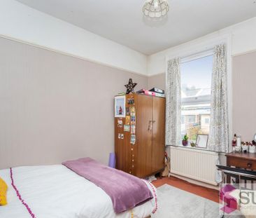 5 bedroom terraced house to rent - Photo 5