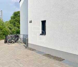 Großzügige 3,5-Zimmer-Maisonettewohnung mit Terrasse in Köln-Ensen! - Photo 6