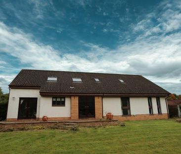 5 bedroom detached house to rent - Photo 1