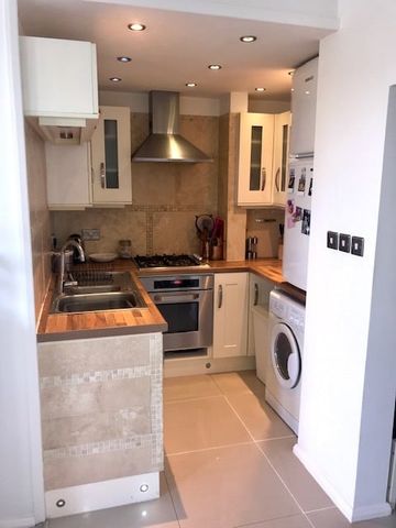 2 Bed Flat, Avenue Park Road, SE27 - Photo 5