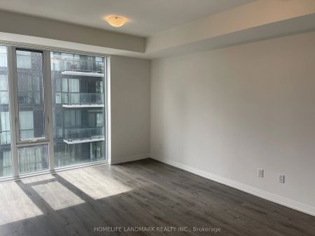 8 Widmer Street #3215 - Photo 3