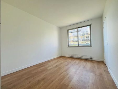 Appartement Courbevoie 4 pièce(s) 95.79 m2 - Photo 3