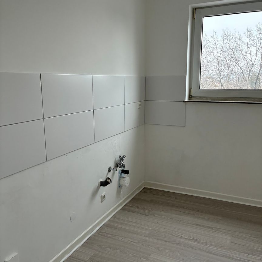 2-Zimmer-Wohnung mit Balkon und Aufzug in Kassel-Waldau - Photo 1