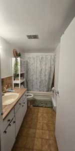 À Laval, un grand 4 1/2 à louer, disponible le 1er janvier ou avant - Photo 4