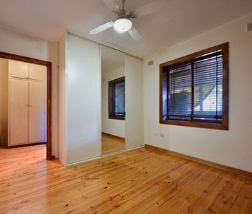 Spacious home with added extras - Photo 5