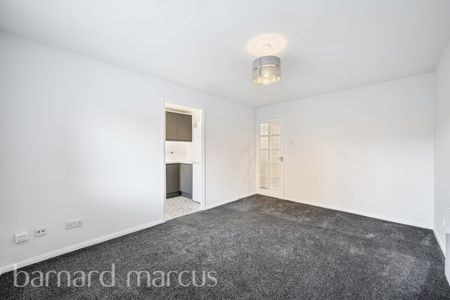 Redford Close - Photo 3