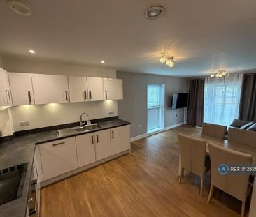 1 bedroom flat to rent - Photo 5