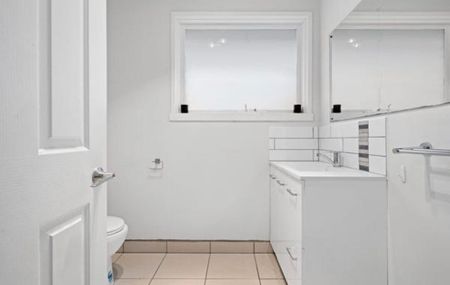 Mooroolbark - Photo 5