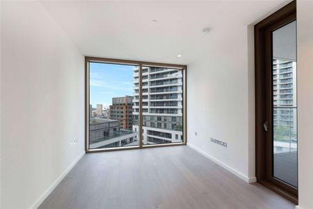 Beautifully presented 1 double bedroom apartment in the ever popular One Park Drive development. - Photo 5