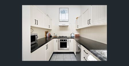 Character and Appeal in perfect Location - Photo 5